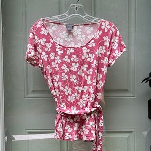 Ann Taylor pink/white floral top, size M